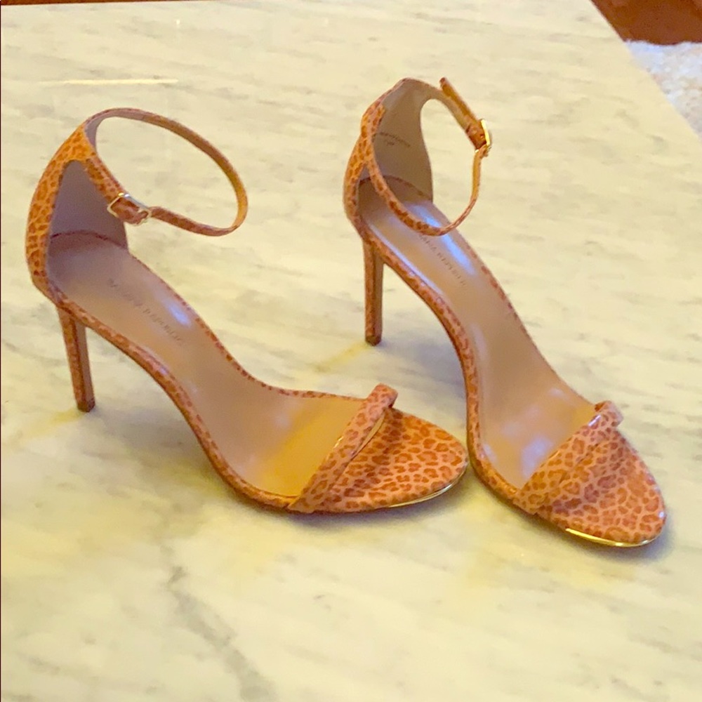 Animal print sandal - like new!